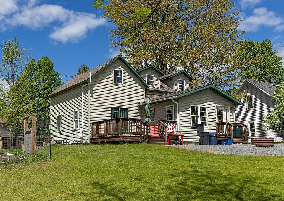 1st image of 814 Menasha Avenue