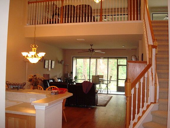 4th image of 4 River Park Dr #7