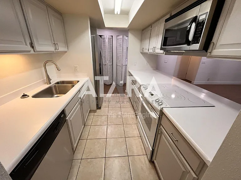 2141 S 2060 E — Photo 11