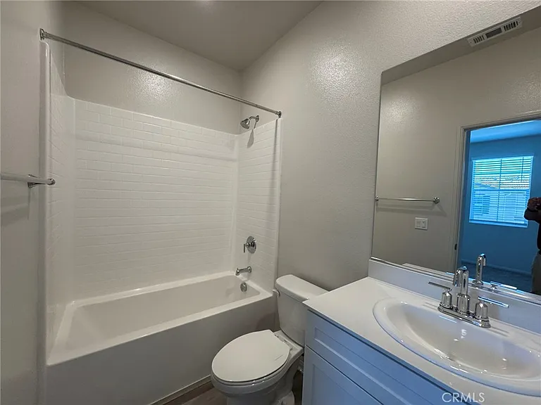 28094 Melrose Dr — Photo 14