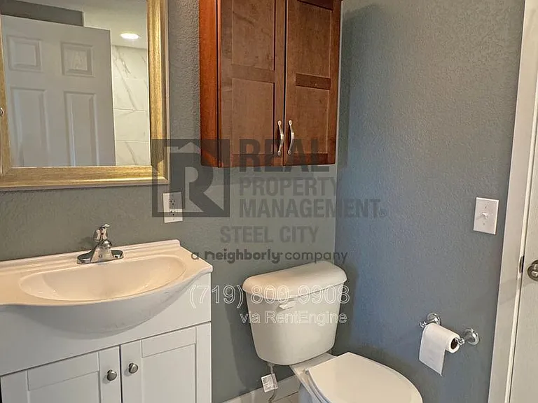 1012 W 11th St — Photo 21