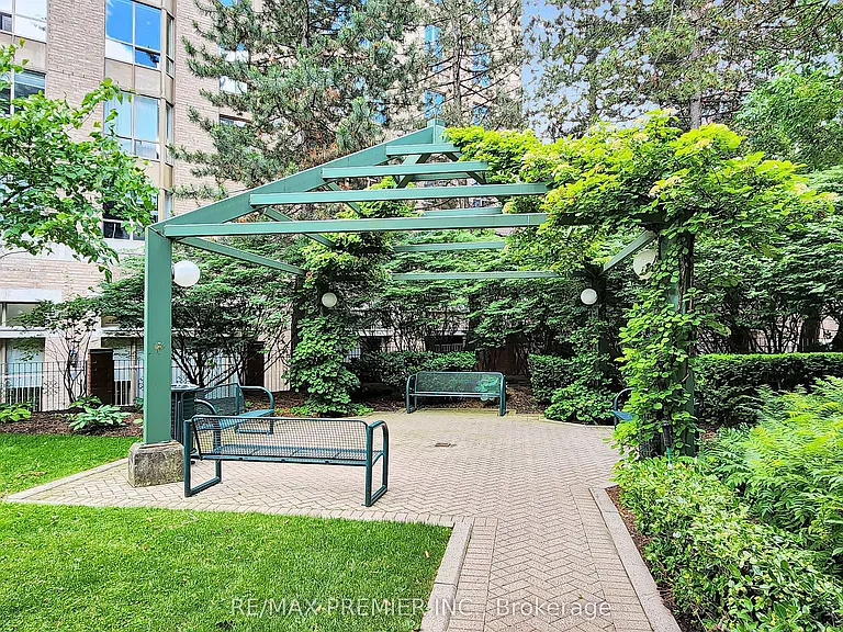 95 Prince Arthur Ave #Penthouse 824 — Photo 41