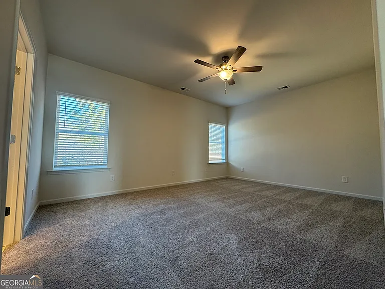 190 Fair Oak Ln — Photo 15