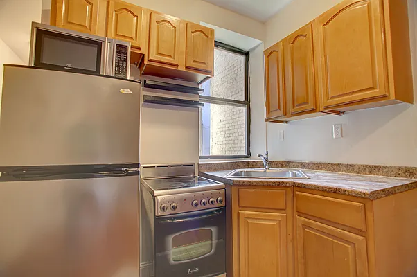 Rented by Corcoran | media 11