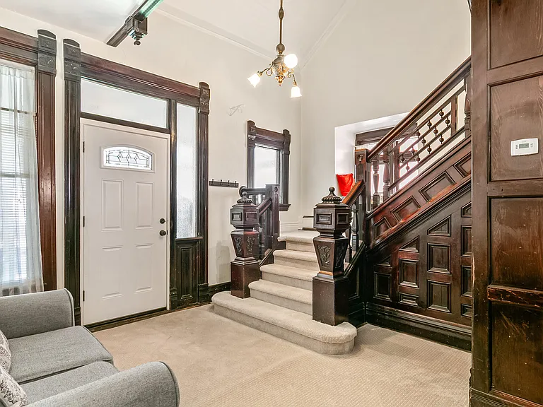 208 S Lincoln St #A — Photo 3