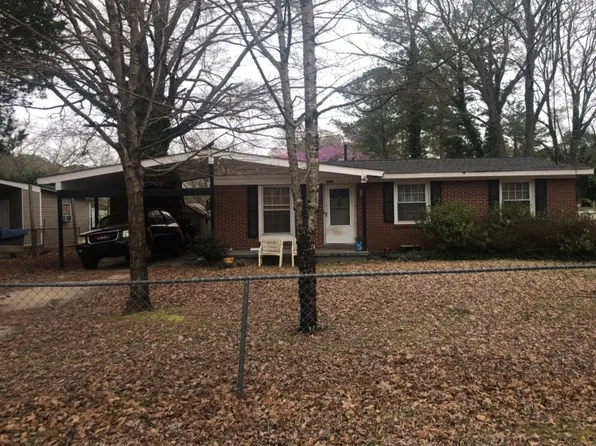 425 Thomas Dr, Forest Park, GA 30297