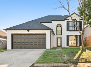 808 Lake Bridge Dr, Lake Dallas, TX 75065