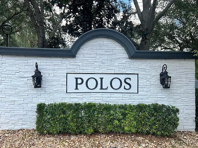 Polos — Photo 28