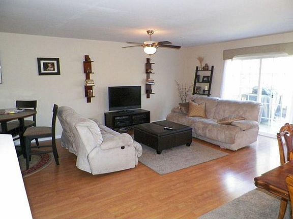 4th image of 206 Hampshire Dr