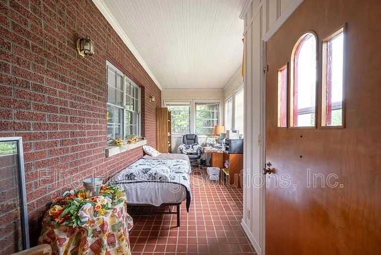 290 W Ridge St — Photo 32