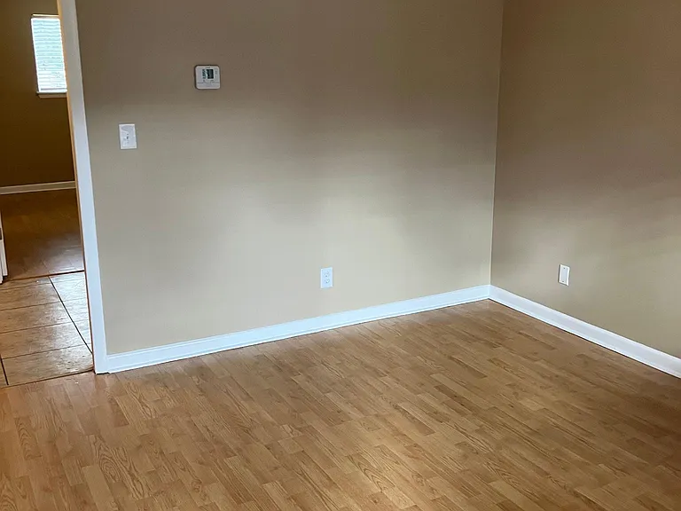 720 Ferdinand Ave SW #25 — Photo 5