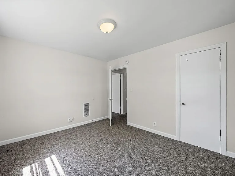 400 Highland Cir — Photo 21