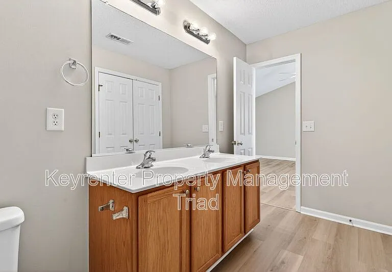2703 Stafford St — Photo 18