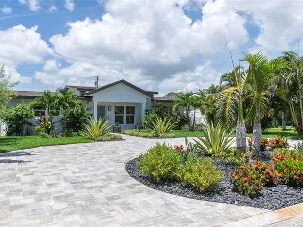 715 42nd Ave NE, Saint Petersburg, FL 33703
