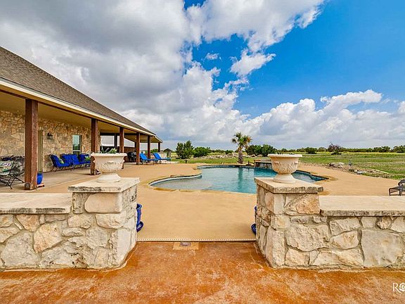 4th image of 2799 Ridge Ln