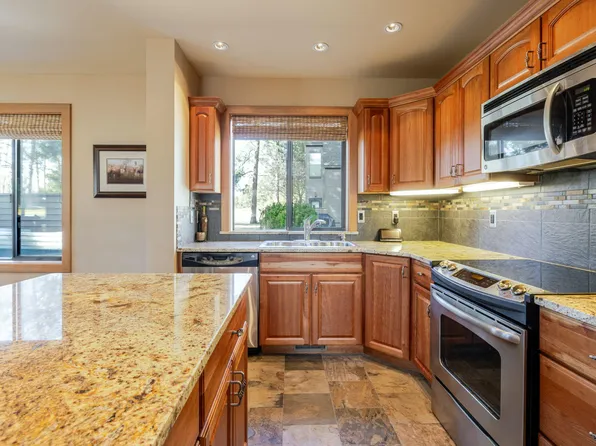 57985 Silver Fir Cir #2, Bend, OR 97707