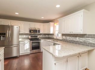 909 SE Peterson Dr, Ankeny, IA 50021