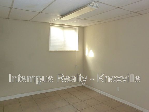 4th image of 5611 Lon Roberts Dr APT 6