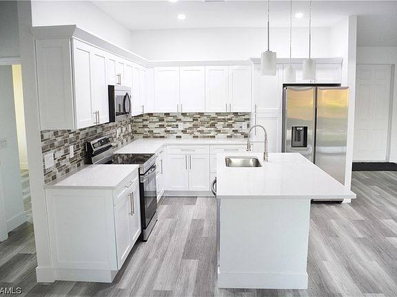 3rd image of 183 Karlow Ave
