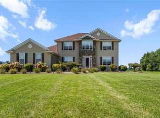 40152 Alexis Dr, Grafton, OH 44044