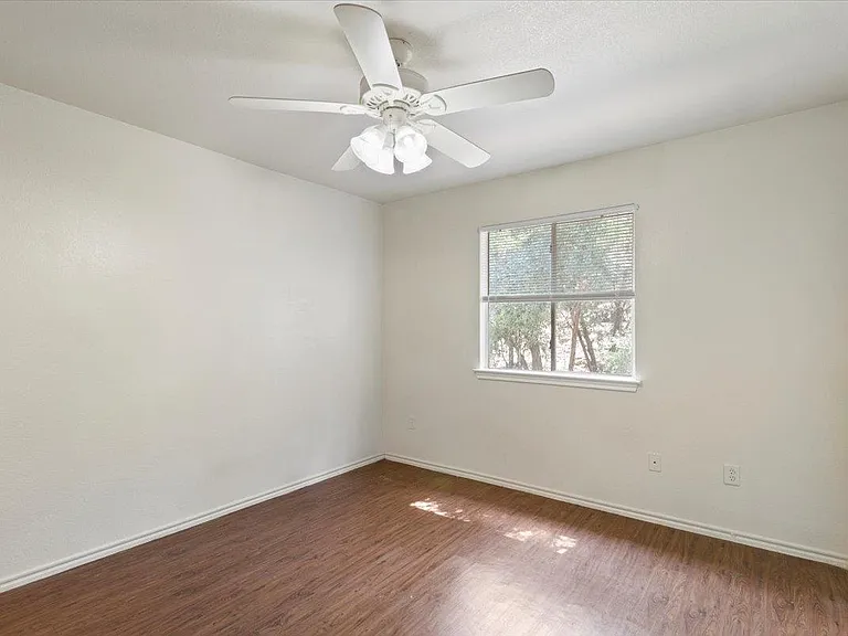 887 Sagewood Trl — Photo 21
