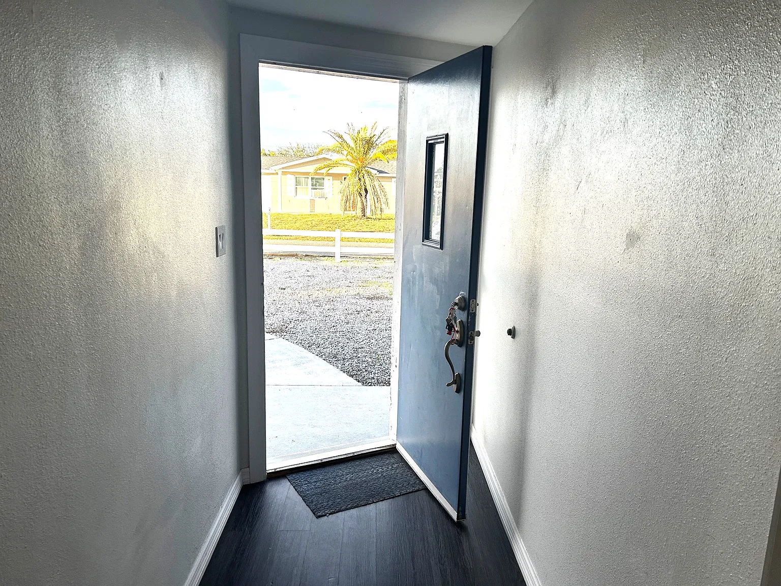 4108 Chesswood Dr — Photo 3