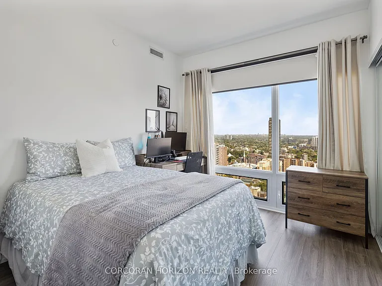 20 Edward St #Penthouse 1 — Photo 36