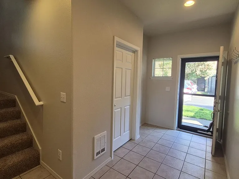 1311 SW Edgefield Meadows Ct — Photo 9