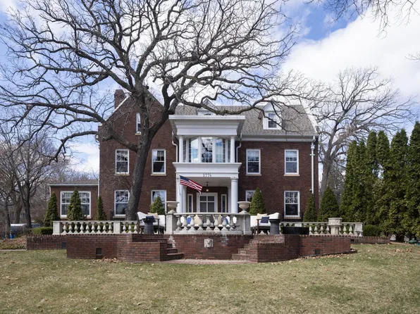 2774 W Lake Of The Isles Pkwy, Minneapolis, MN 55416