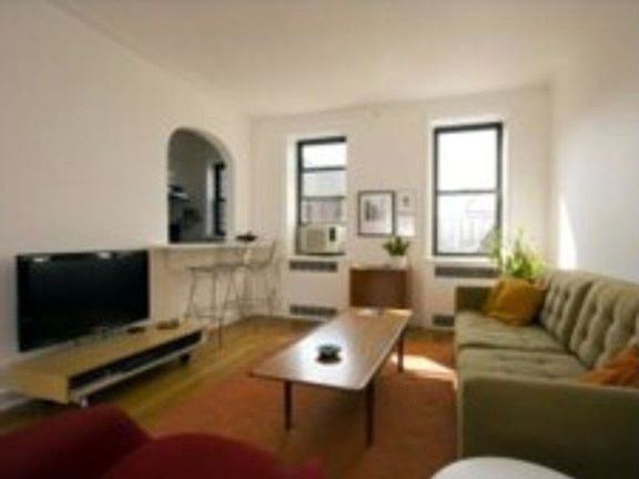 4th image of 2540 31st Ave APT 6K