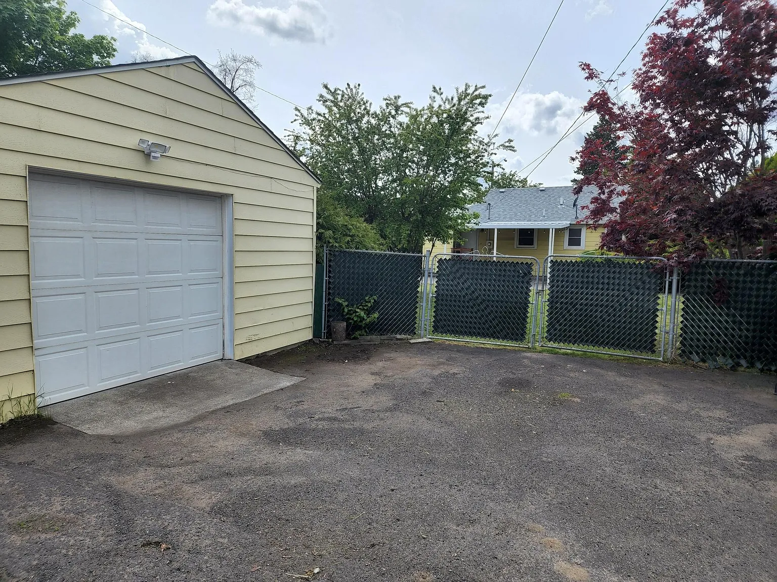 5404 N Hawthorne St — Photo 3
