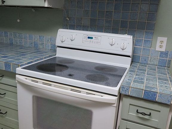 5th image of 2040 Carlyle Dr