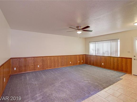3rd image of 1219 Paiute Dr