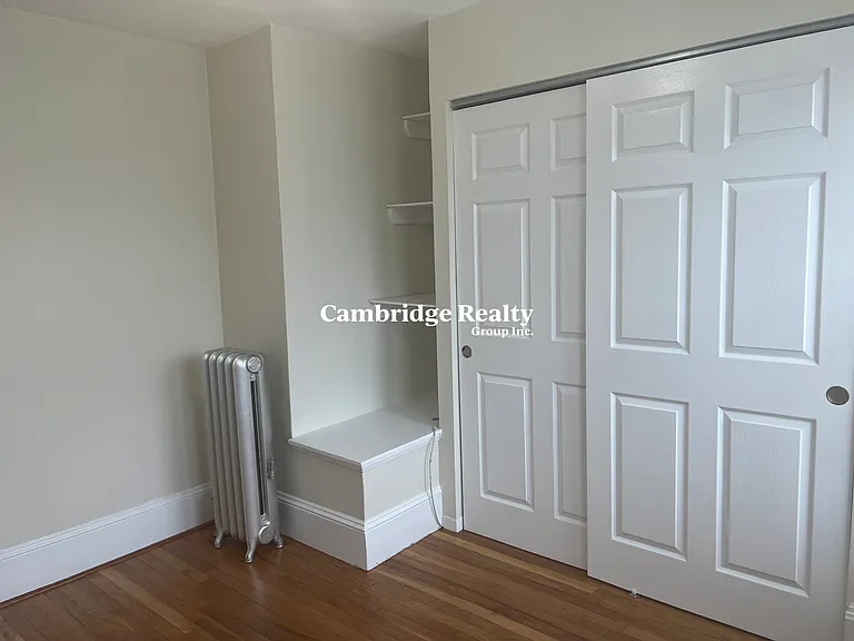 20 Henley St — Photo 20