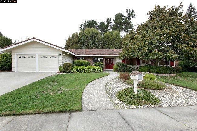 1st image of 197 Corliss Dr