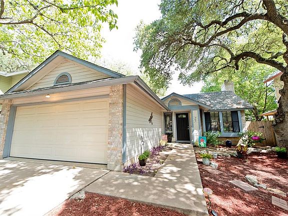 3rd image of 904 Silcantu Dr