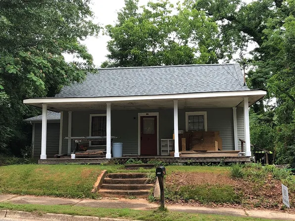 140 E Broad St, Newnan, GA 30263