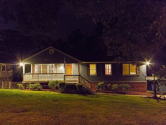 4th image of 3307 Lockwood Dr