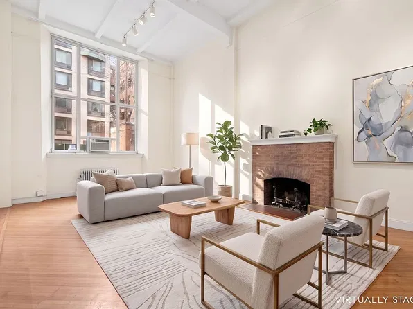 33 W 67th St, New York, NY 10023