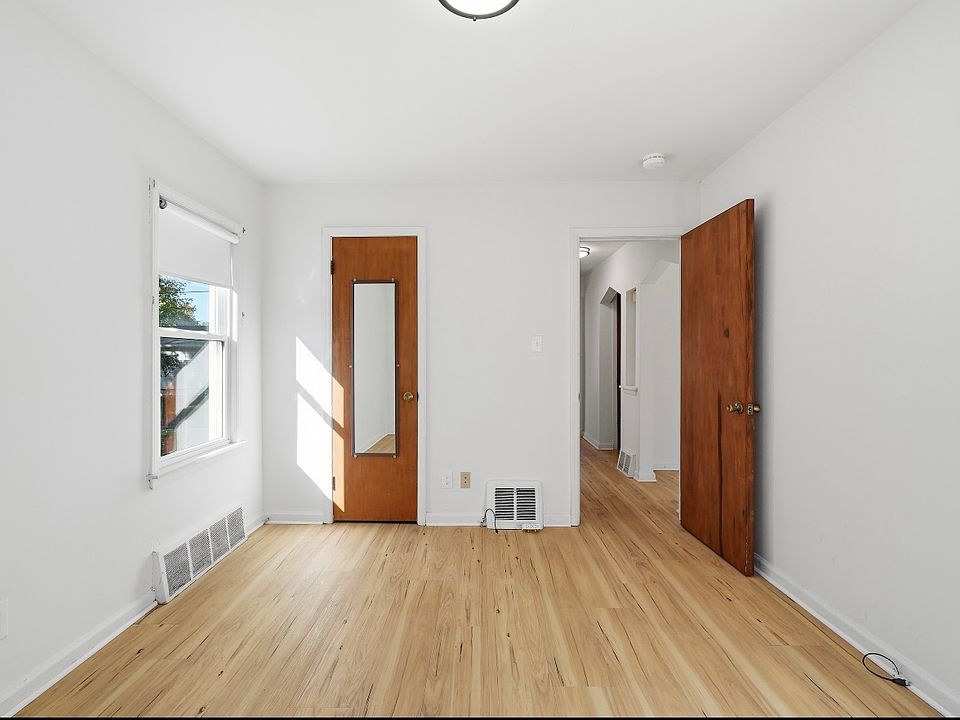 1943 Buckingham Ave, photo 10
