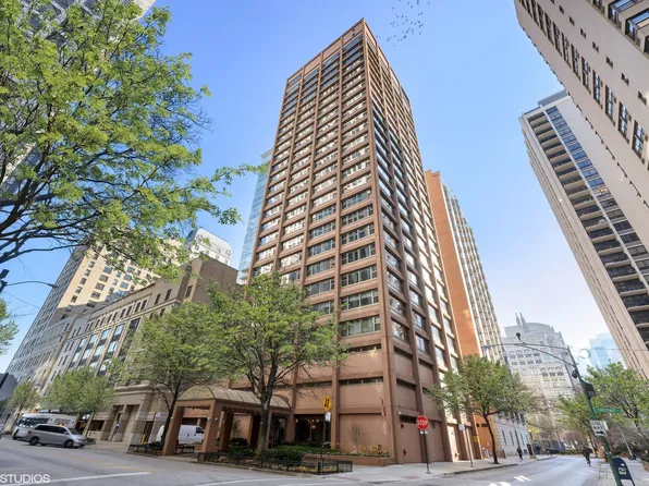 247 E Chestnut St APT 1503, Chicago, IL 60611