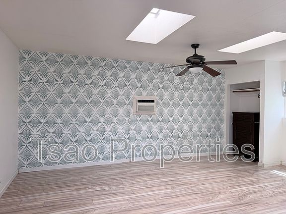2nd image of 607 N Ardmore Ave