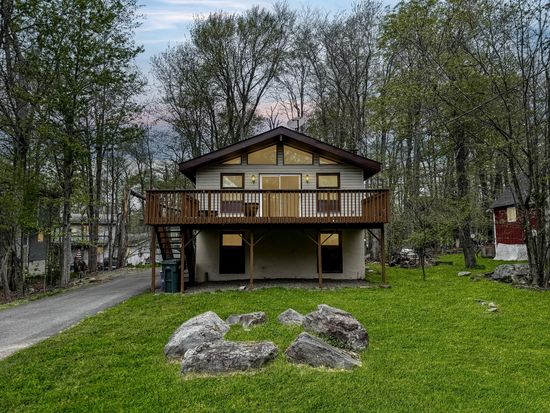 4751 Brentwood Dr, Tobyhanna, PA 18466
