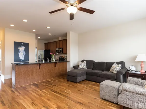 35 Winkler Way, Chapel Hill, NC 27516