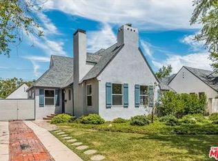 224 S Almont Dr, Beverly Hills, CA 90211
