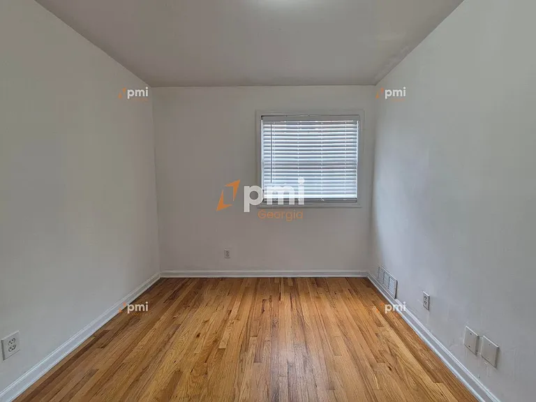 3206 Mathieson Dr NE #4 — Photo 7