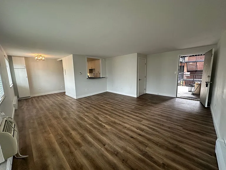 3377 S Clarkson St — Photo 7
