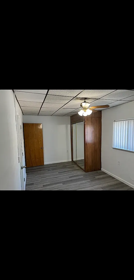 5 bed, 1500 sqft, $4,250 — Photo 2