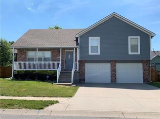 916 N Cochise Ave, Independence, MO 64056