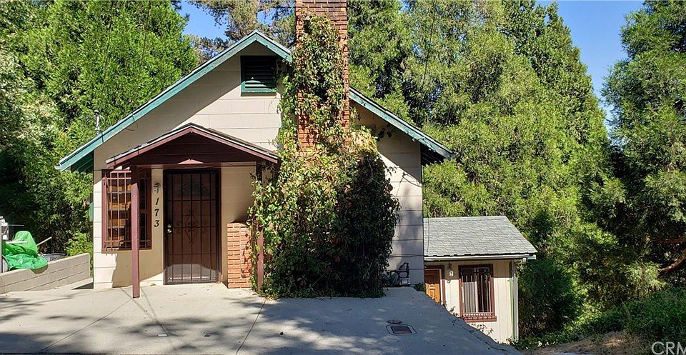 1st image of 173 Hanson Cir E